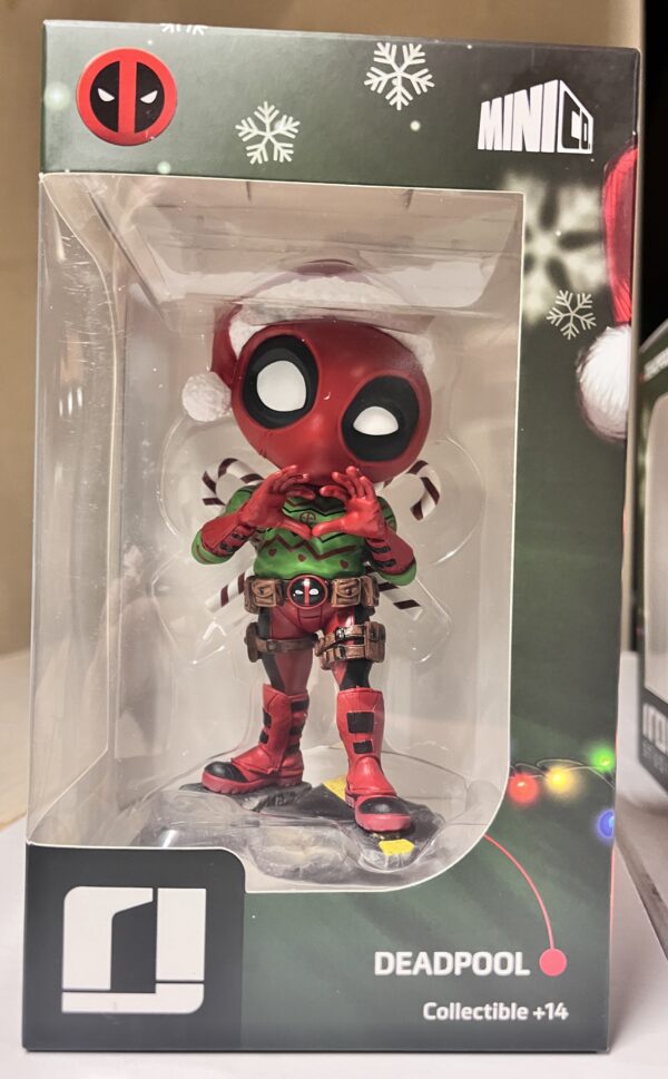 Statue Deadpool Christmas Version Art Scale - X-Men