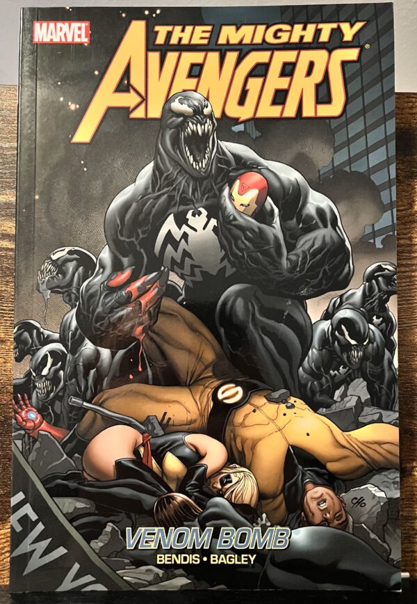 Mighty Avengers vol. 2 Venom Bomb TPB (Marvel Comics)