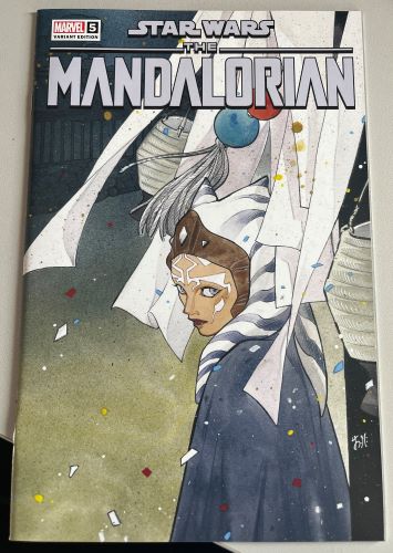 Star Wars The Mandalorian season two #5 Peach Momoko Trade Dress Variant (Marvel Comics)