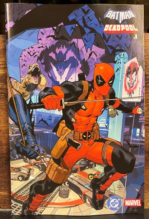 Batman Deadpool #1 one-shot Dan Mora Card Stock Wraparound Variant (DC Comics)