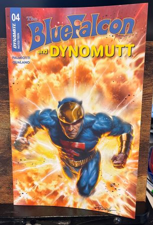 Blue Falcon and Dynomutt #4 cover A Lucio Parrillo (Dynamite Entertainment)