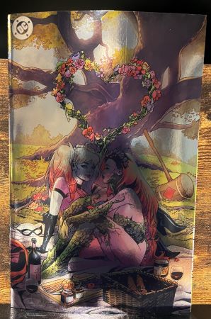 Harley & Ivy Life & Crimes #2 Mahmud Asrar Foil Variant (DC Comics)